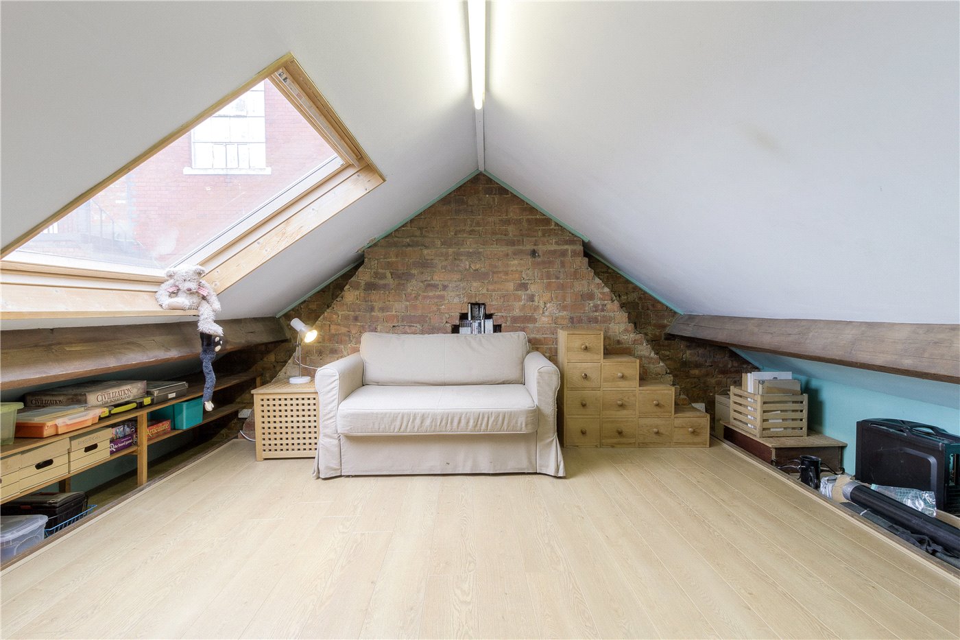 Picture13 Attic Room